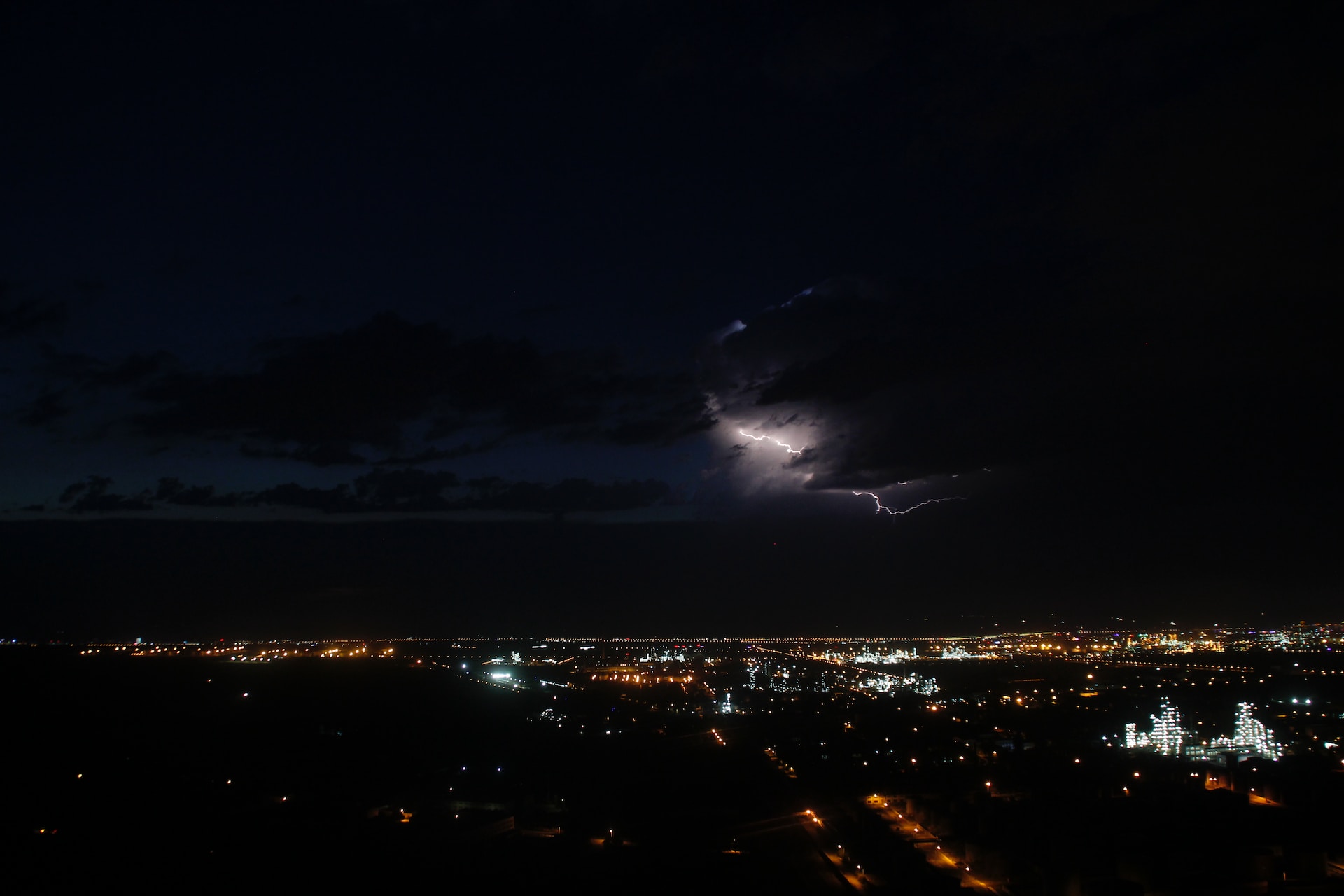 home-banner-background